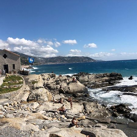 Appartamento Arte E Mare Bordighera Exterior foto